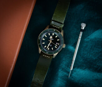Rado Captain Cook R32504315 Bronze - 9