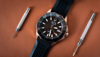 BULOVA 98B421 NEW - 12